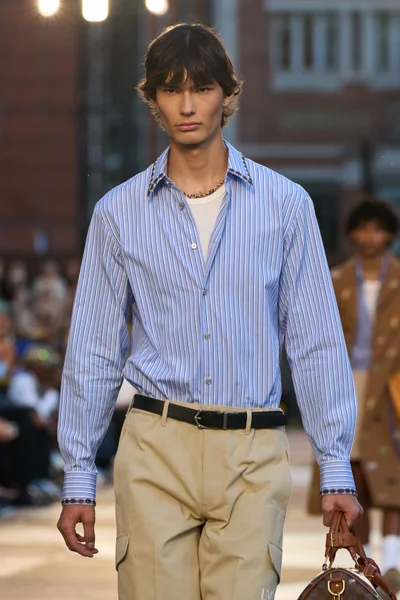 Look 105
